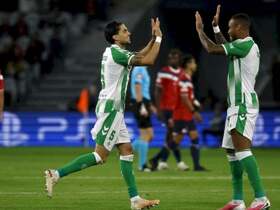 Ligue des Champions : le Real Betis Balompié renverse Lille dans un match fou, Manchester City dompte Porto, Dortmund s’offre Villarreal