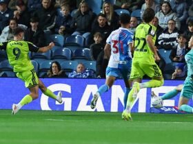 Blackburn 1-2 Sheffield United: Sydie Peck scores one and sets up another as Blades come from behind to win