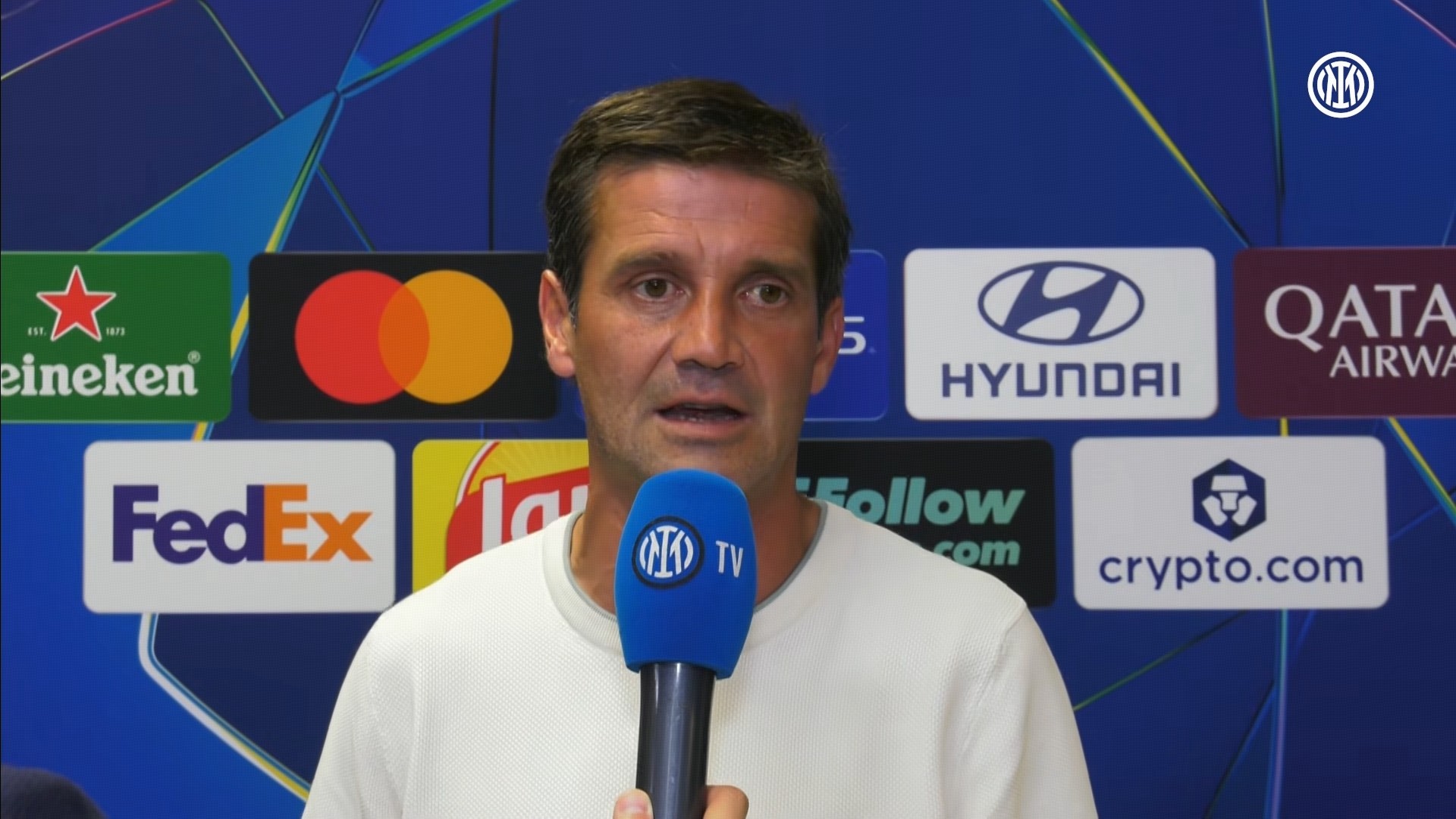 Chivu: Lo que más me importa es la actitud y el espíritu con los que mis jugadores entran al campo