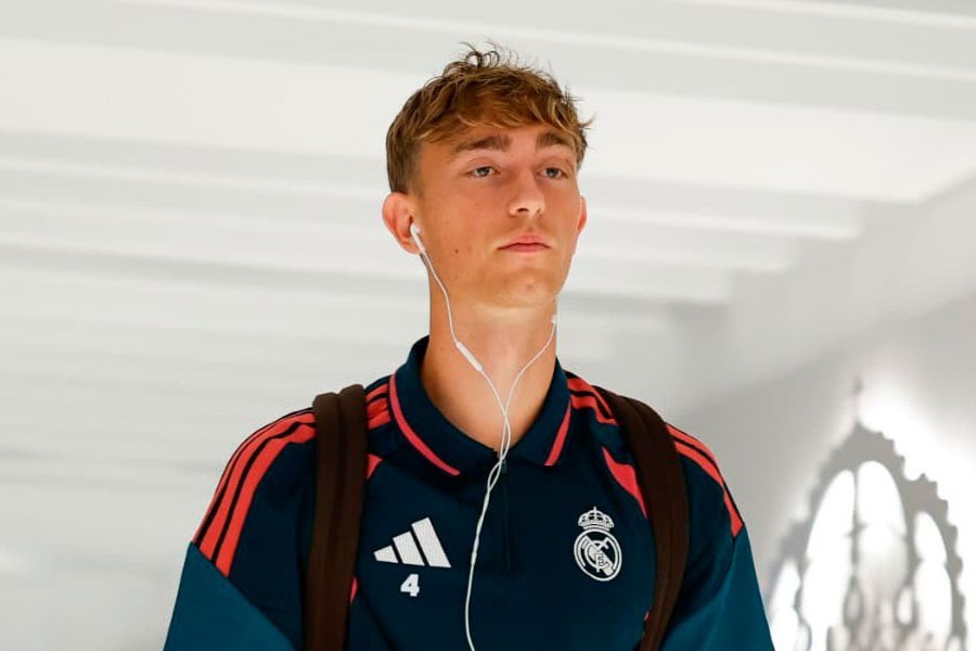 ดีน ฮุยเซ่น: มูรินโญเข้มงวดกับผมมาก มักจะเตือนผมเสมอ K. Mbappé มีโอกาสมากที่จะคว้ารางวัลบัลลงดอร์