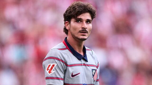 Arsenal news: Julian Alvarez behaviour speaks volumes as private chat with team-mate emerges