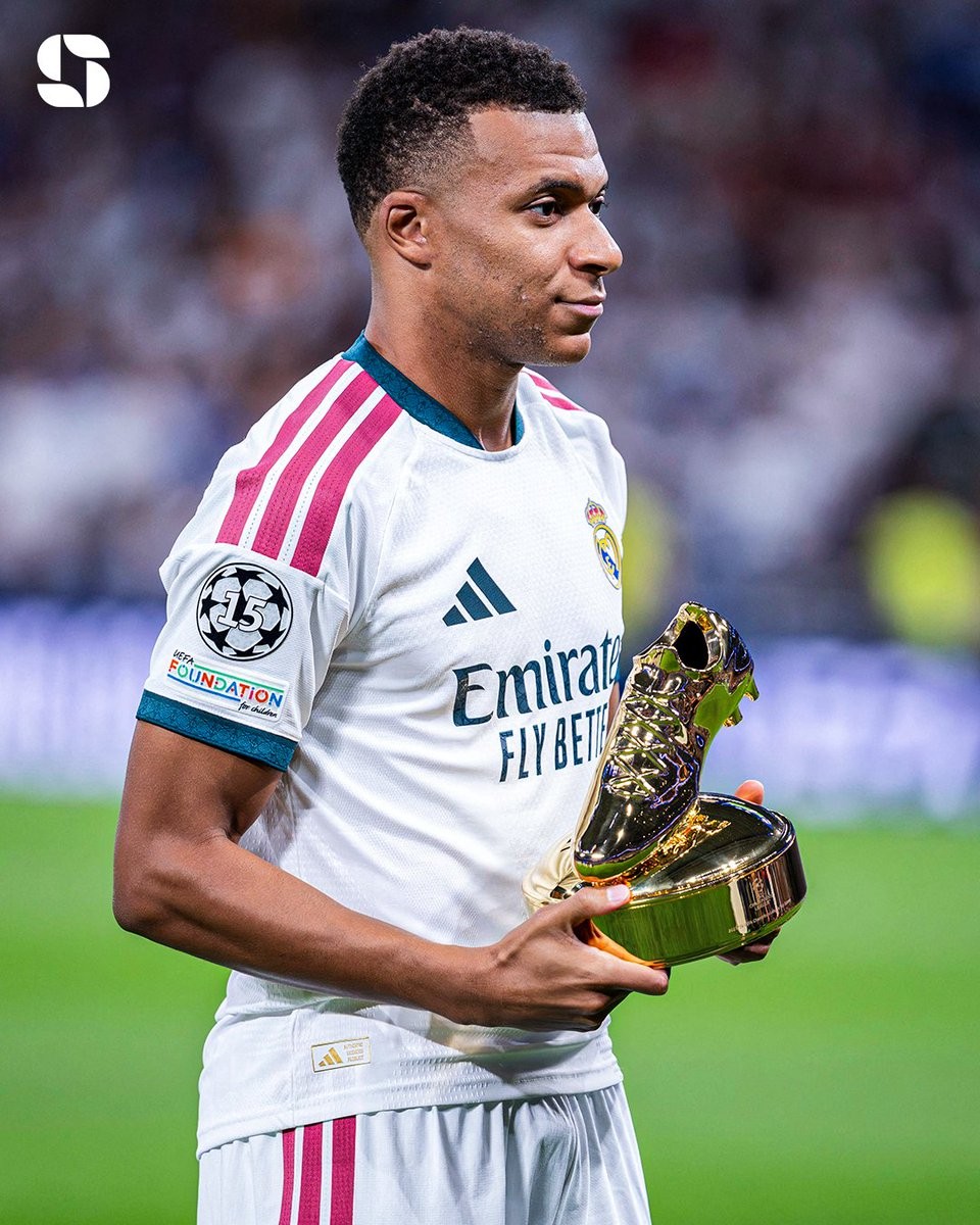 Kể từ khi ra mắt Champions League, Mbappe ghi ít bàn hơn Lewandowski nhưng dẫn đầu 6 thống kê tấn công khác