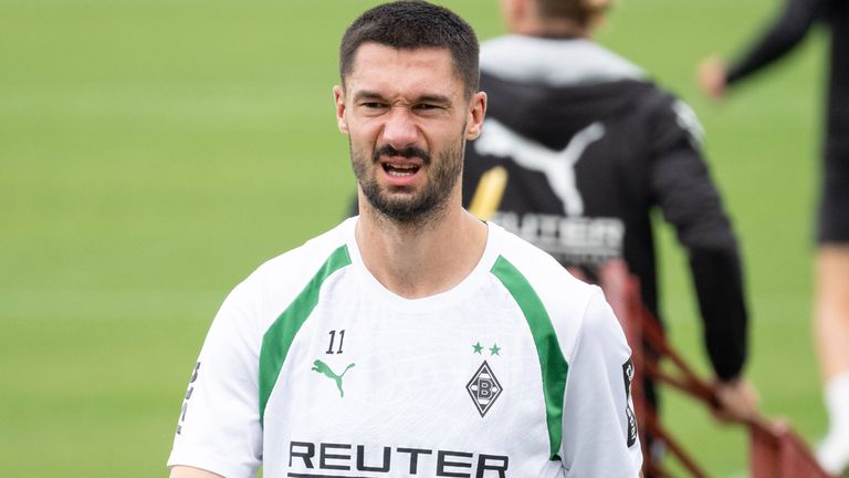 Bild: Borussia Mönchengladbach thảo luận với HLV Niko Kovač về phát biểu chỉ trích của Tim Kleindienst