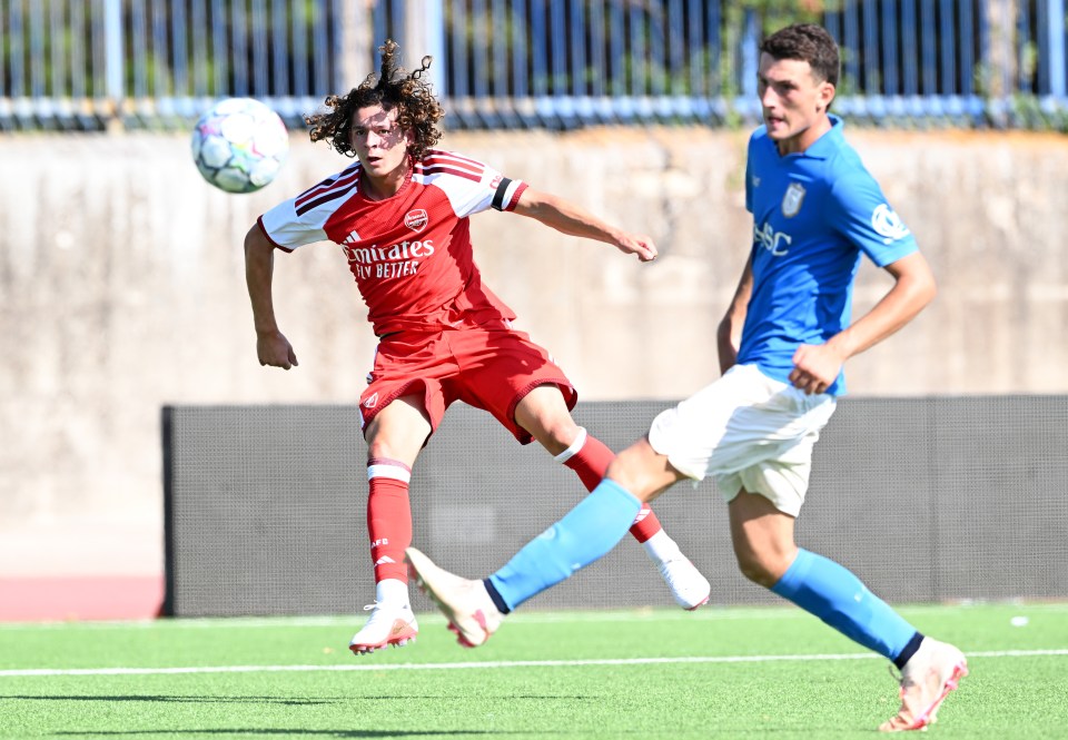 Muñoz, 14 ans, offre la victoire à Arsenal et devient le deuxième plus jeune buteur en UEFA Youth League