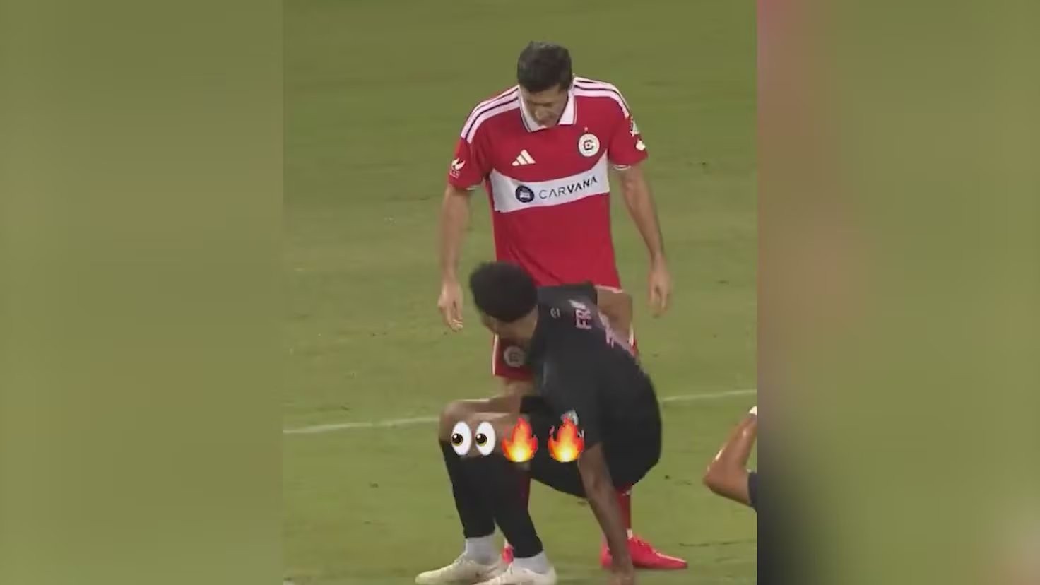 De Paul se encara con Lewandowski y lo que le dice va a ser TT mundial: ver para creer...