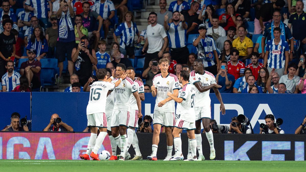 Huijsen: Konaté es una bestia, defiende bien y tiene buen toque de balón