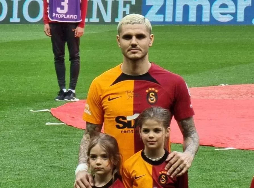 Radio Punto: Olympiakos Piräus kontaktiert Icardi, Spieler fordert Zweijahresvertrag