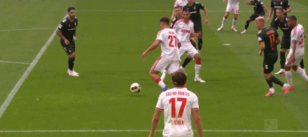 Mi-temps : Cologne mène 1-0 face à Brême, Maina buteur, Dallinga rate un penalty