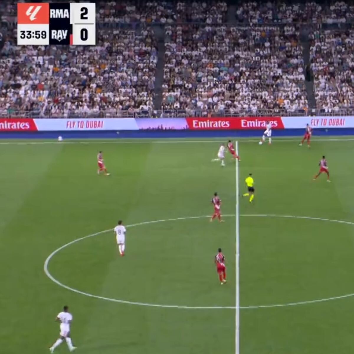 Esto es exactamente lo que pide el madridismo: locura de jugada de Vinicius en el 3-0