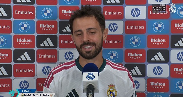 B. Silva : Quand je contrôle le ballon, je dois mieux aider à le distribuer pour que les joueurs offensifs le reçoivent confortablement