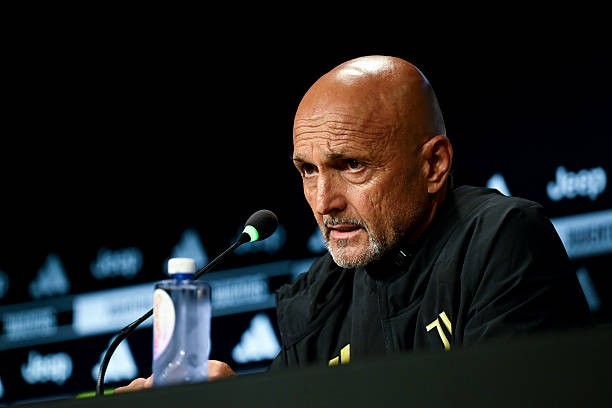 Spalletti: Kostic tiene un fuerte deseo de quedarse y rechazó otras ofertas