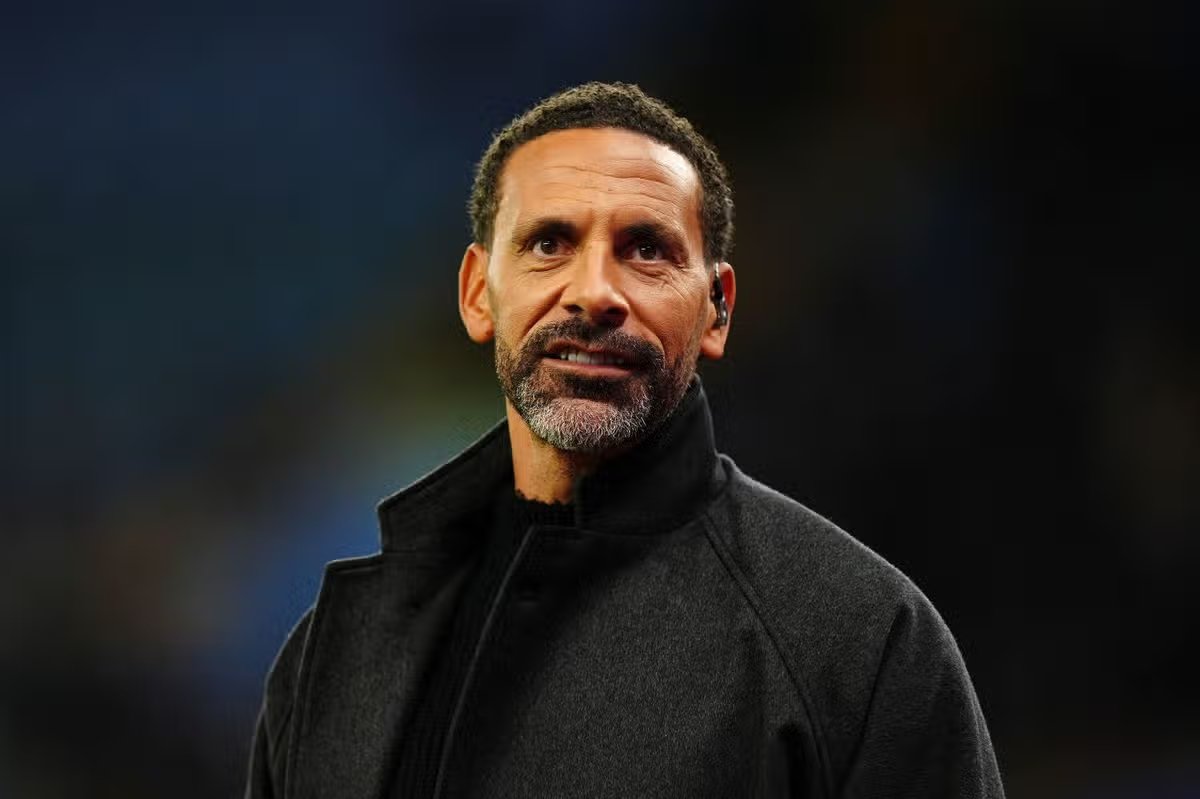 Ferdinand: Martinez doveva marcare l'uomo più vicino alla porta, a prescindere dal fuorigioco