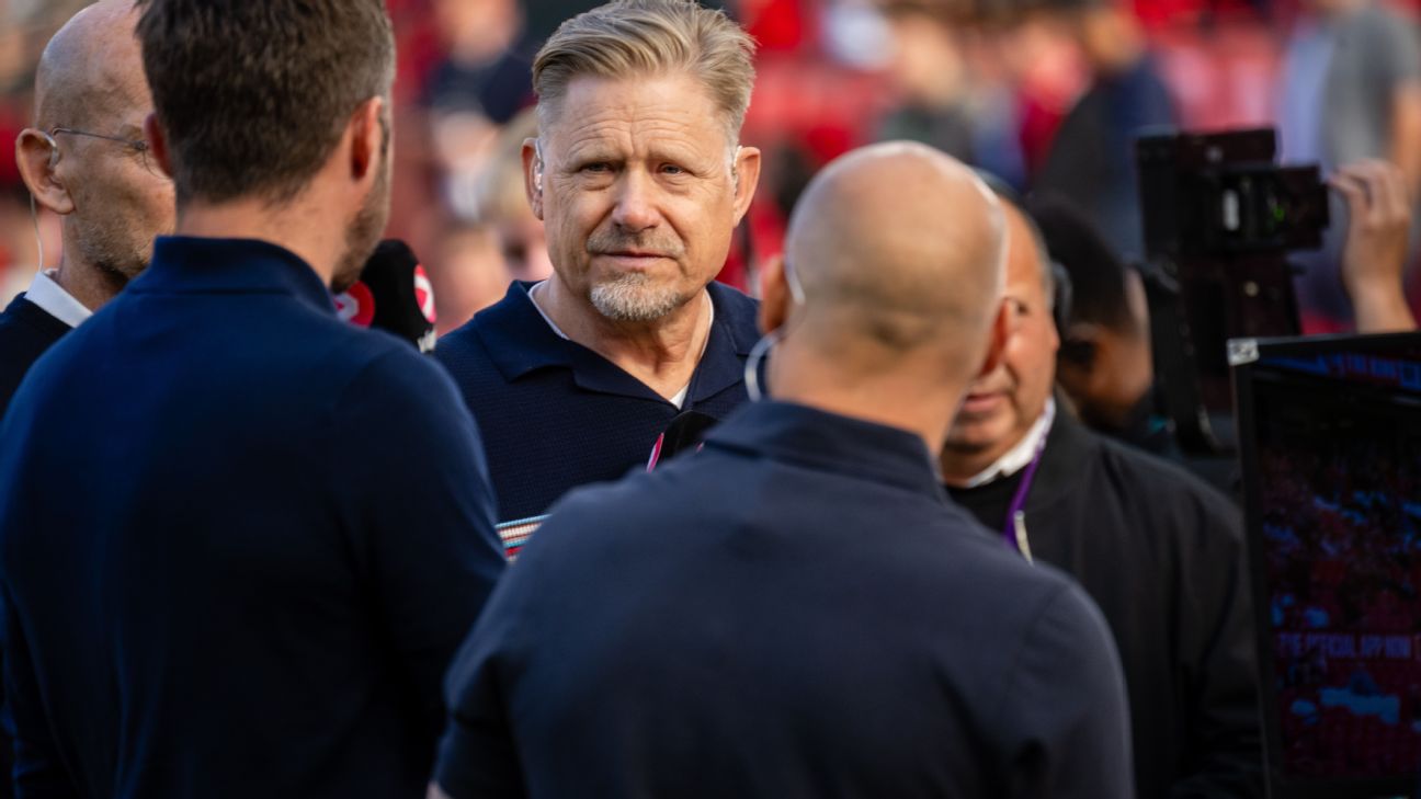 Schmeichel : J'aimerais que nous puissions nous débarrasser du VAR après le but controversé de Haaland dans le derby
