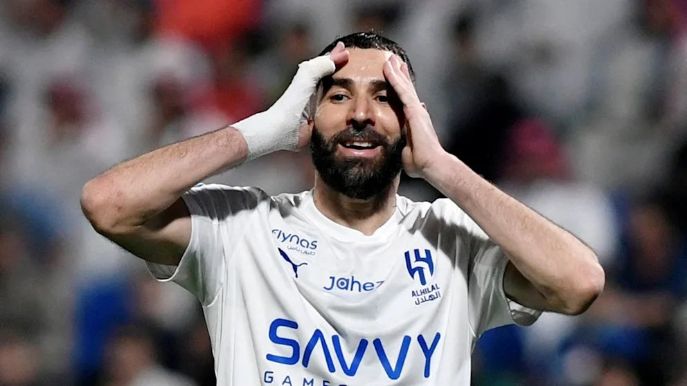 Benzema zu Leverkusen? Sportdirektor Simon Rolfes dementiert: Unser Kader steht fest