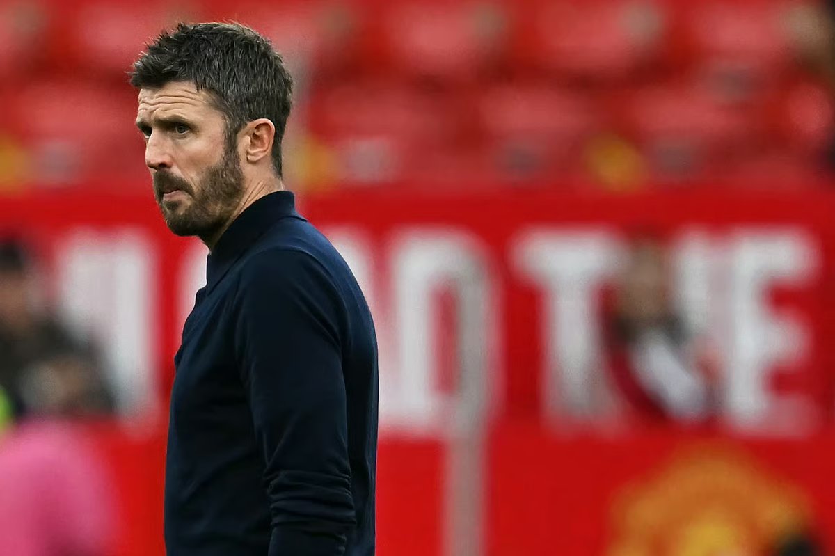 Carragher: Carrick rút Tielemans khiến B. Fernandes lùi sâu, ảnh hưởng đến hàng công Man Utd