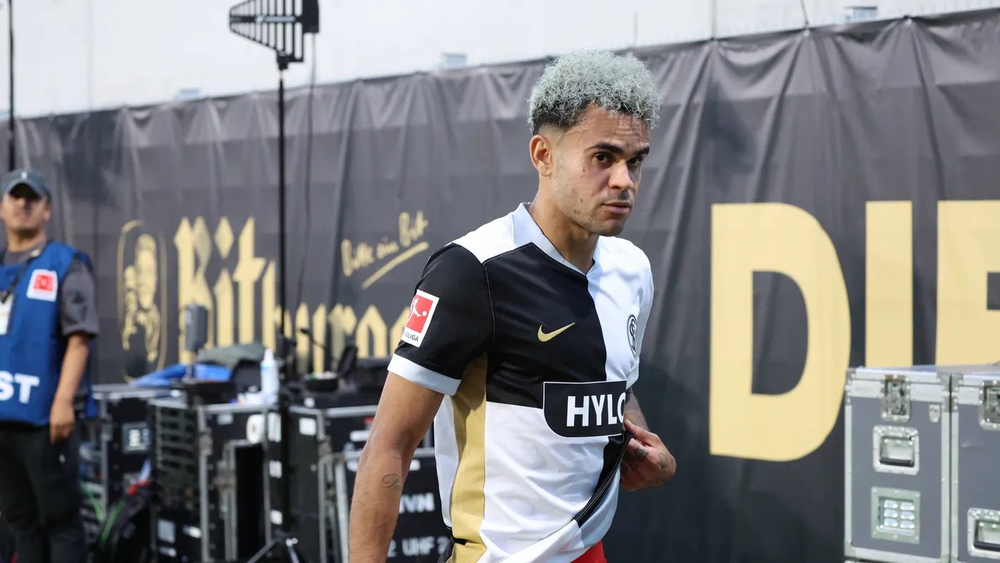 Luis Díaz desperdiça seis chances claras em três jogos na Bundesliga