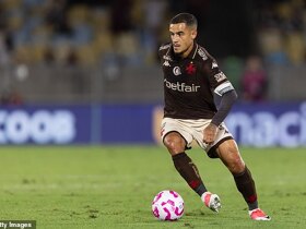 Philippe Coutinho, 34, reunites with Neymar as he signs for Santos six months
