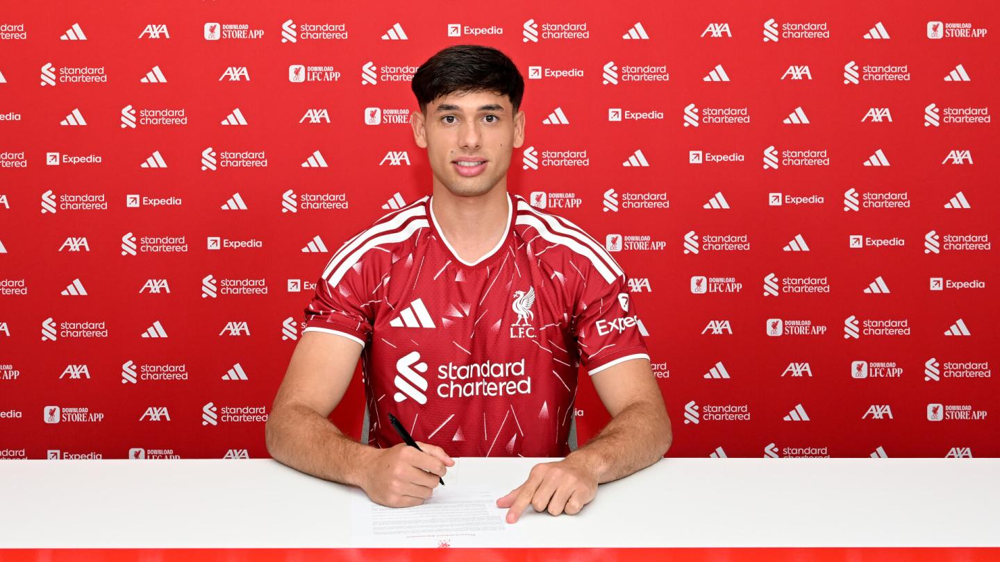 Offiziell: Liverpool verpflichtet 19-jährigen ungarischen Mittelfeldspieler Patric Farkas von Blackburn