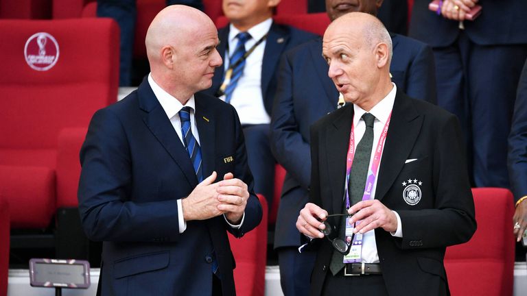 Il presidente della DFB Neuendorf: "Il sistema di Infantino deve finire"