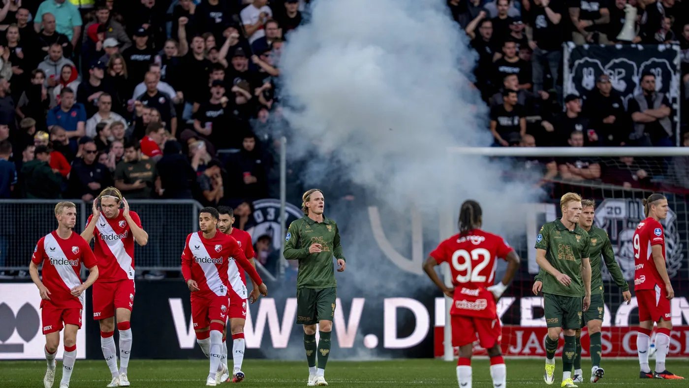 Oficial: Utrecht bane 18 adeptos por incidentes com fogos de artifício