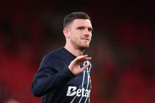 Robertson erhält Standing Ovations bei Rückkehr zur Anfield Road