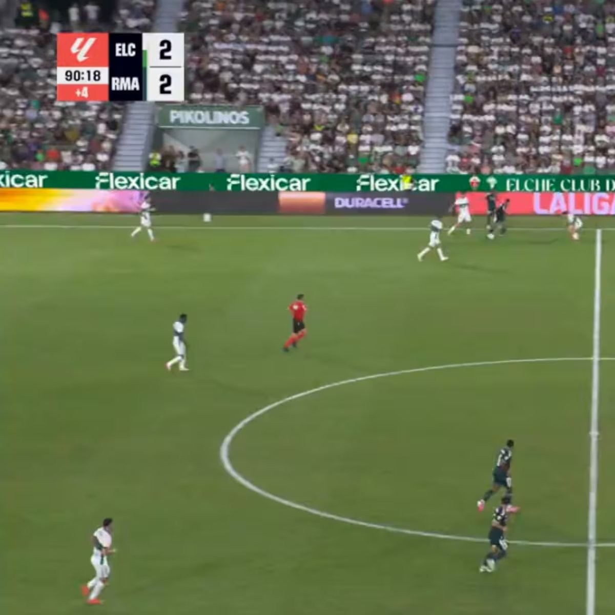 Imparable en el fútbol es, exactamente, lo de Bellingham en el gol salvador de Espí: qué pasada