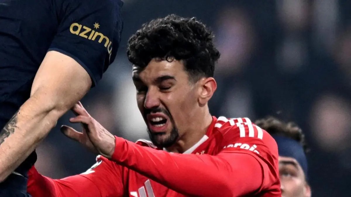 Tuttomercatoweb: Milan Pernah Mengincar Araujo, Benfica Tetapkan Harga 40 Juta Euro