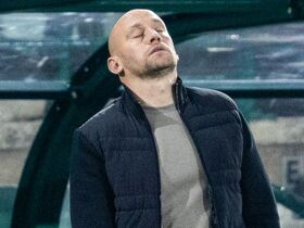 David Gray: Hibernian sack head coach with club ninth in Scottish Premiership after Kilmarnock defeat
