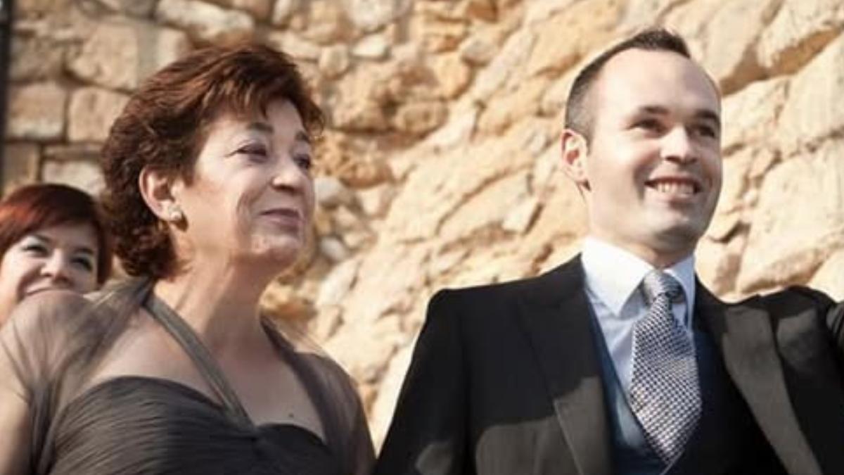 Iniestas Mutter: Er verließ mit 12 Jahren das Haus für La Masia, wir hätten nie mit solchen Erfolgen gerechnet