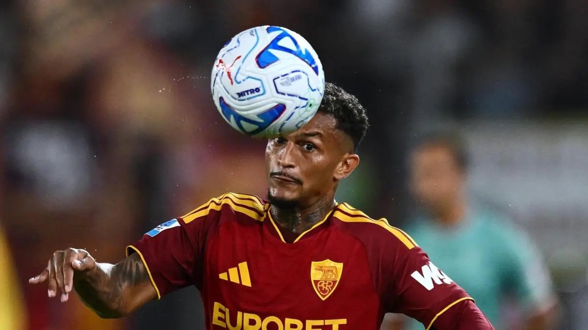 Mídia italiana: N'Dicka e Wesley voltam a treinar com a Roma; Hermoso treina sozinho