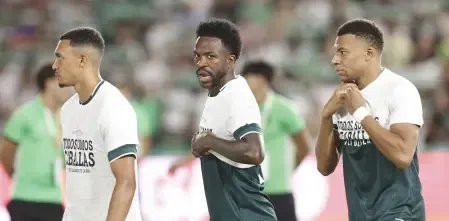 스페인 선수 협회장: 레알 마드리드 선수들, 세우타 연대 배너 전시 실패는 소통 부족 때문