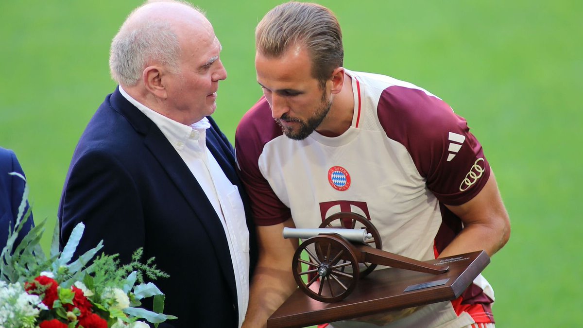 Hoeneß: Kane Berhak Memenangkan Ballon d'Or, Messi Menang Lagi Itu Konyol