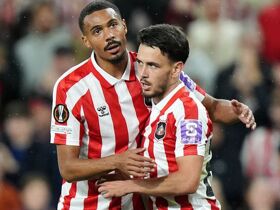 Sunderland 1-0 AZ Alkmaar: Enzo Le Fee penalty sees Black Cats win Europa League opener