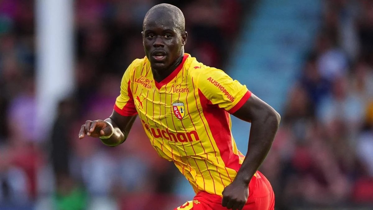 Vieira convocará por primera vez a Malang Sarr del NEOM para Senegal