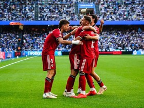Deportivo 0-1 Sevilla: Miguel Sierra's score seals victory against 10-men La Coruna