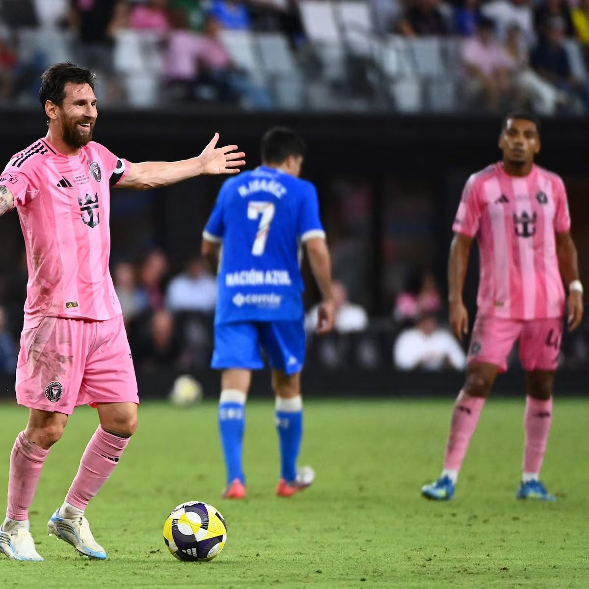 Messi le da la Campeones Cup a Inter Miami ante Cruz Azul