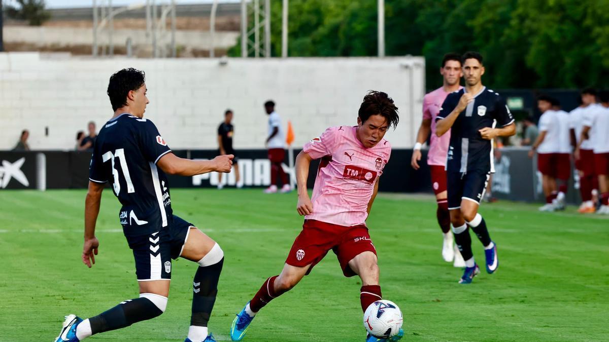 Valencia droht, Ryunosuke Sato für einen Monat zu verlieren, da er für Japan nominiert wurde