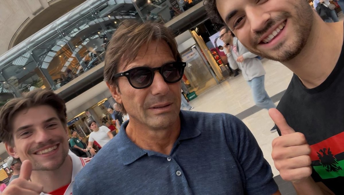Wartawan: Conte Terlihat di Stasiun Kereta Milan Menuju Turin, Dirumorkan Akan Menggantikan Spalletti