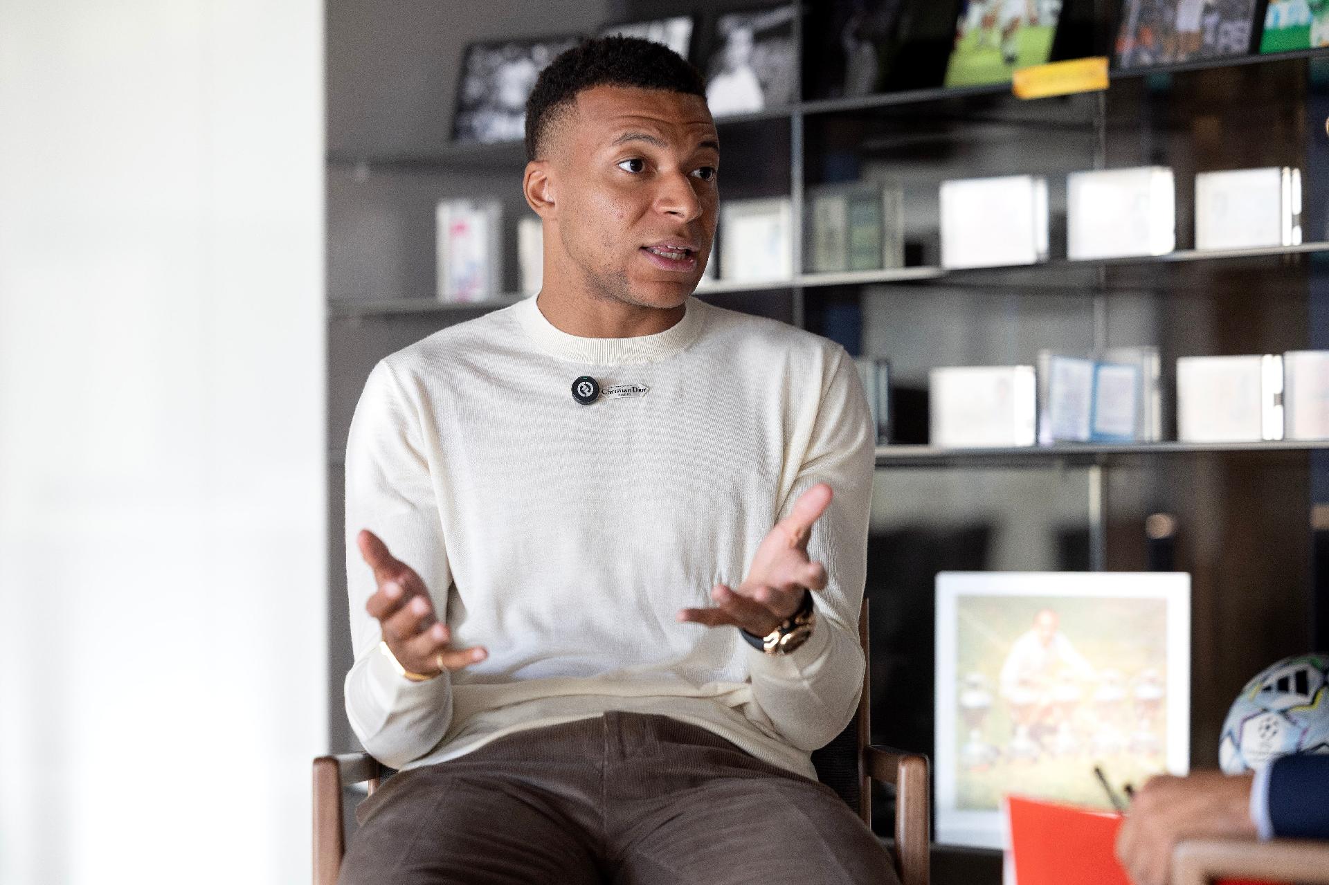 Mbappé: O último ano em Paris foi muito difícil, foi um sacrifício necessário para o meu sonho
