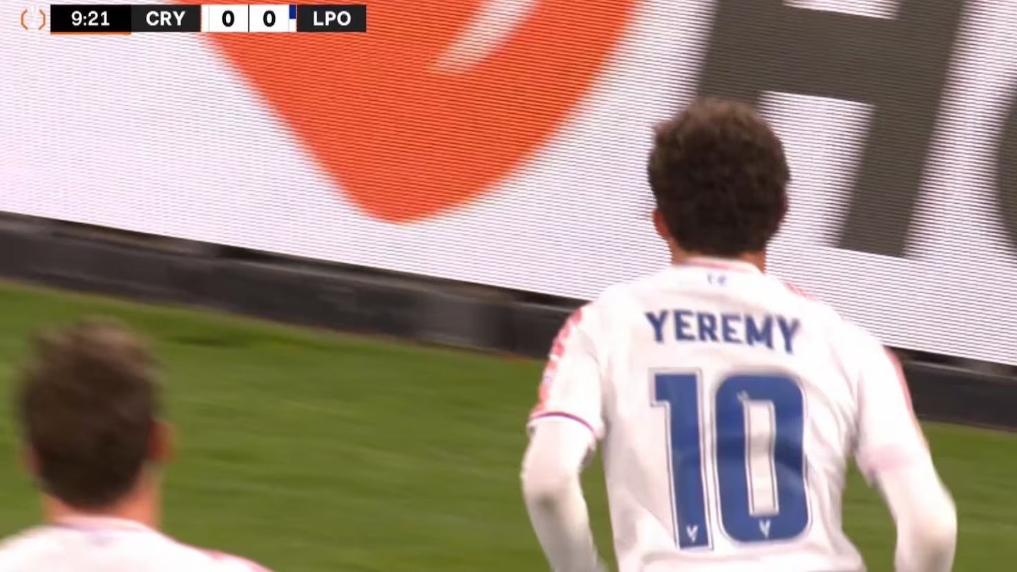 Yeremi Pino, ejerciendo de campeón del mundo: qué absoluta maravilla de golazo