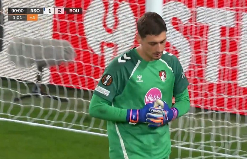 Miracolo! Il portiere del Bournemouth Petrović nega il pareggio alla Real Sociedad con un intervento clamoroso nel recupero
