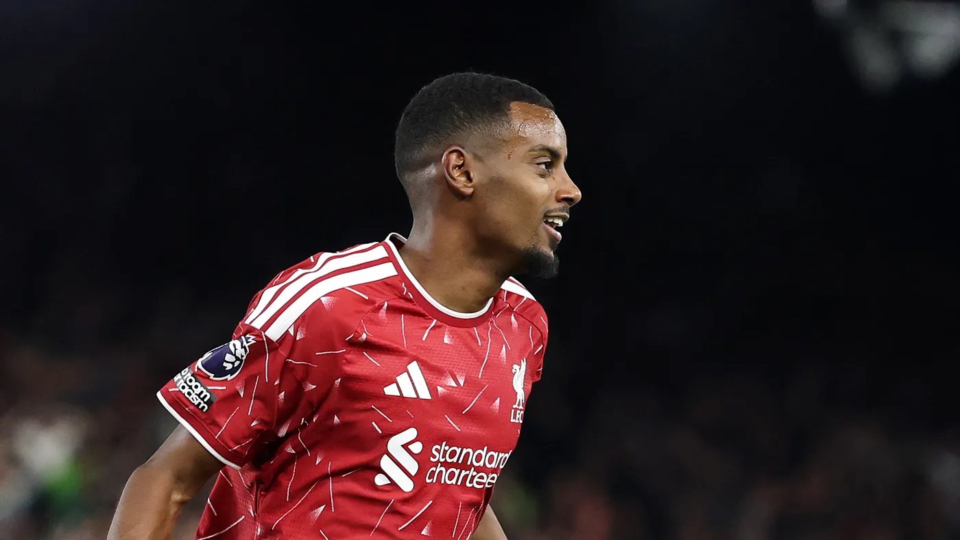 Isak: Nunca me arrependi de ir para o Liverpool, agora só olho para o futuro