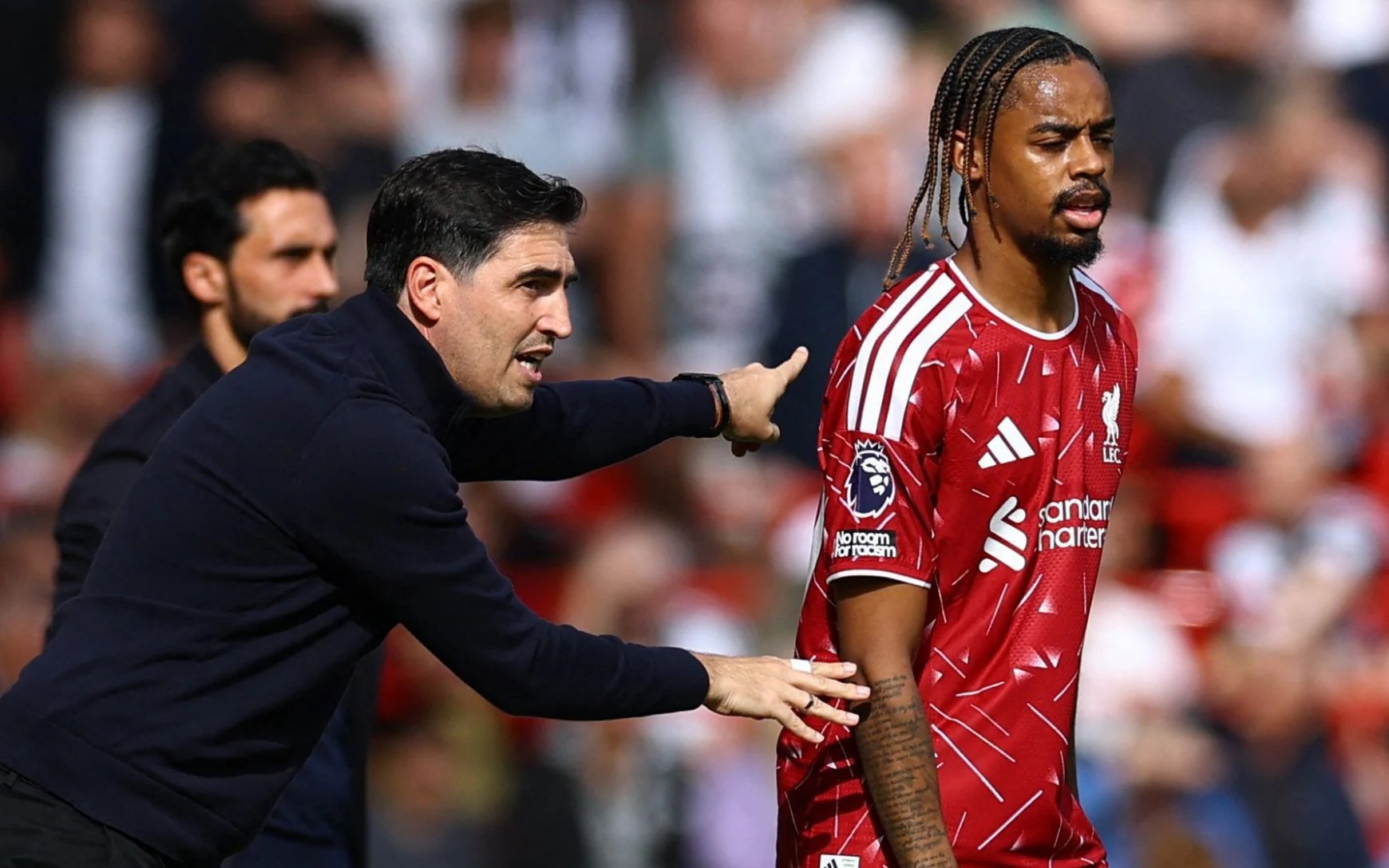 Carragher: Liverpool agora contrata como Madrid; Admiro a coragem de Iraola em usar jovens jogadores