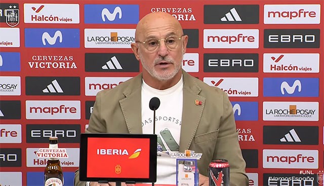 デ・ラ・フエンテ監督「バルセロナがW杯優勝チームを称えるセレモニーを行わなかったのは残念だ」