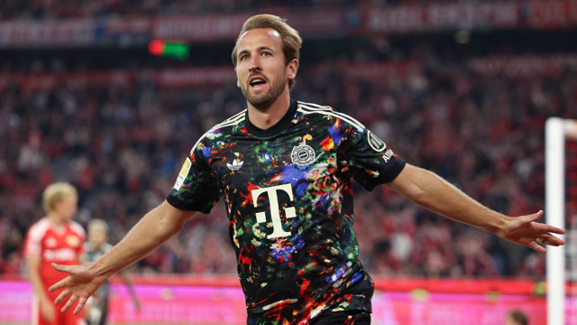 Kane makes Bundesliga history as Olise hits hat-trick in rout