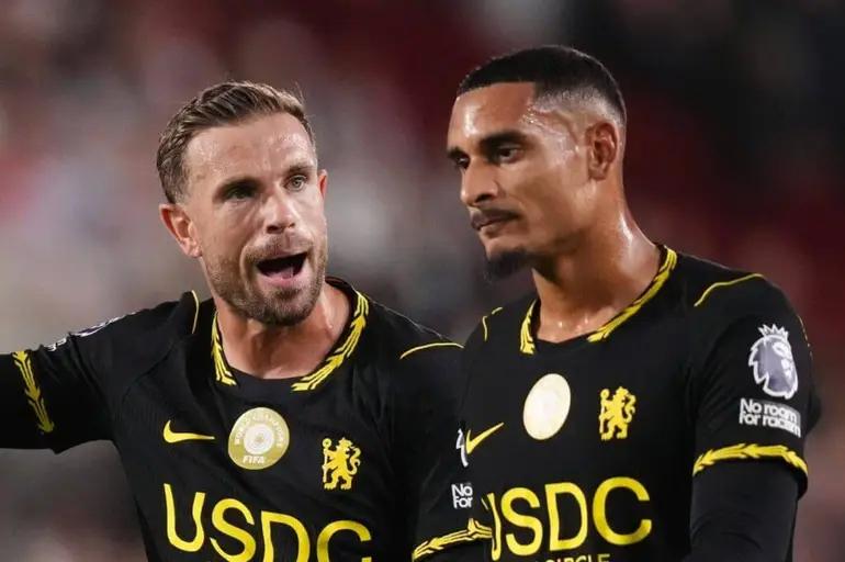Segundo o clube: Chelsea pode melhorar em outubro; Alonso precisa ajustar táticas de treinamento