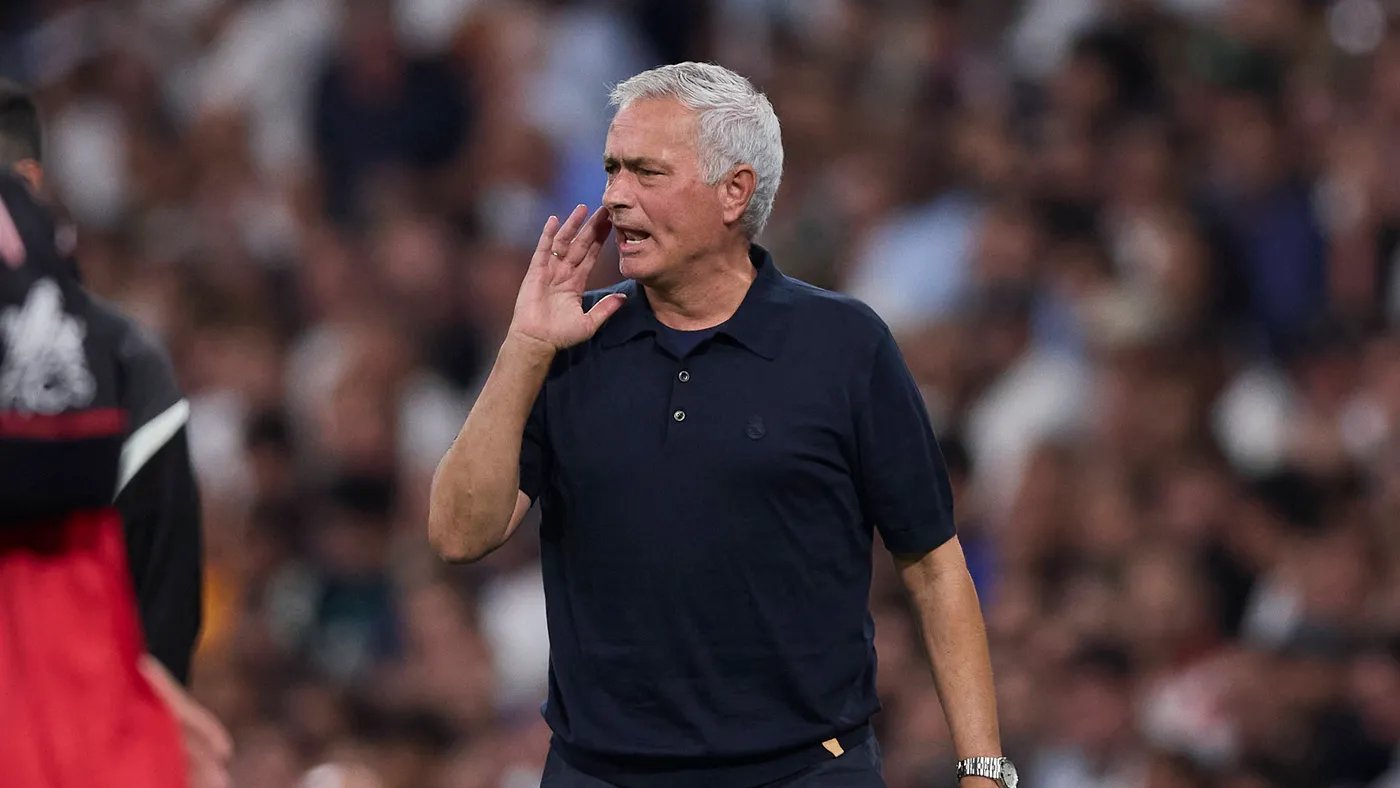 Mourinho installiert bewegliche Großbildschirme bei Real Madrid für Echtzeit-Korrektionen im Training