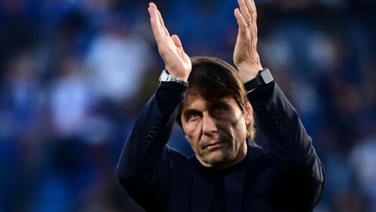 Gazzetta: El fútbol italiano no puede descartar a Conte, quien sigue buscando mejorar