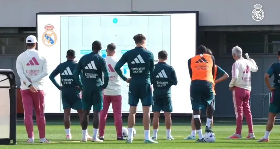 The Sun : Mourinho installe un écran géant high-tech pour l'analyse des entraînements au Real Madrid