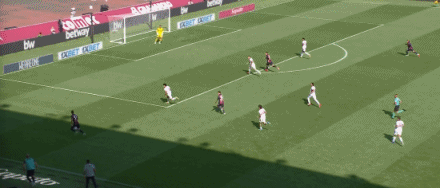 Hiệp 1: Bologna 1-0 Torino, Bernardeschi ghi bàn